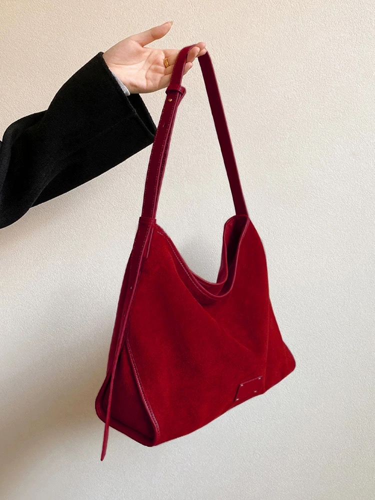 单肩斜挎大容量红色麂皮绒面托特包包女式2025新款高级感新娘婚包