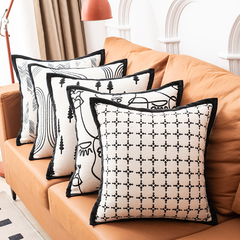 2025新款法式淡奶油风抱枕沙发客厅靠垫抱枕套不含芯大靠背垫靠枕