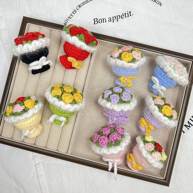 小根手工毛线编织迷你花束手捧花挂件钩织棉花娃娃diy配件钥匙扣