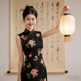 无袖 温柔粉 玫瑰印花旗袍 2026新款 游园拍照约会穿搭氛围感 裙