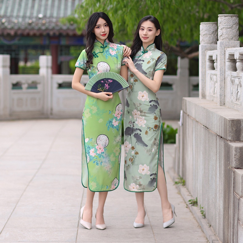 绿色旗袍新中式夏季2024高考送考年轻款妈妈中考旗开得胜日常可穿