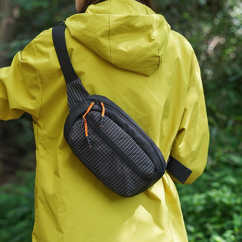 户外多功能胸包男登山战术包斜挎包女轻便尼龙防水运动跑步腰包