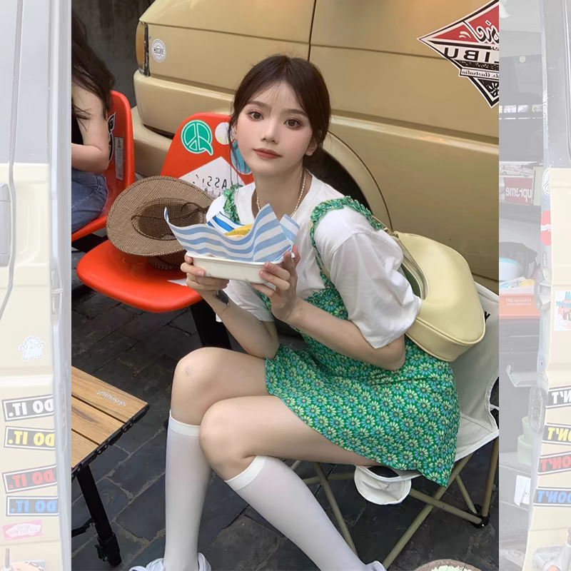 法式绿色碎花吊带连衣裙子女夏小个子无袖两件套装茶系穿搭一整套