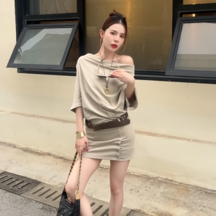 性感包臀短裙T707 新款 XIAOQIN卡其色一字肩连衣裙收腰款 2026夏季