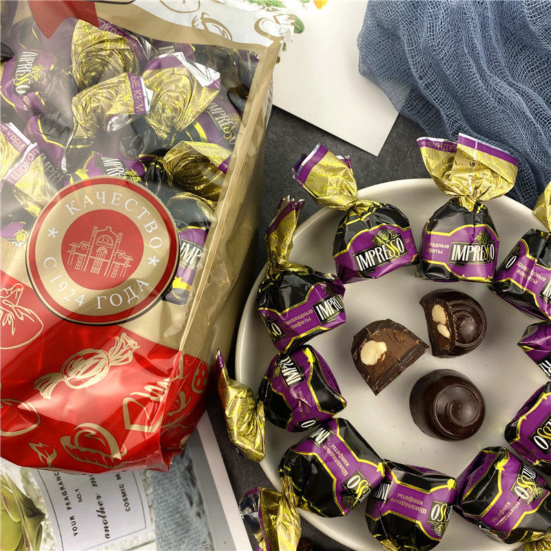 进口俄罗斯巧克力糖斯巴达克一颗榛子夹心糖果零食原装500克年货