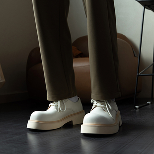 子设计感小众厚底德比鞋 增高通勤休闲米奇大头皮鞋 潮 男款 白色皮鞋