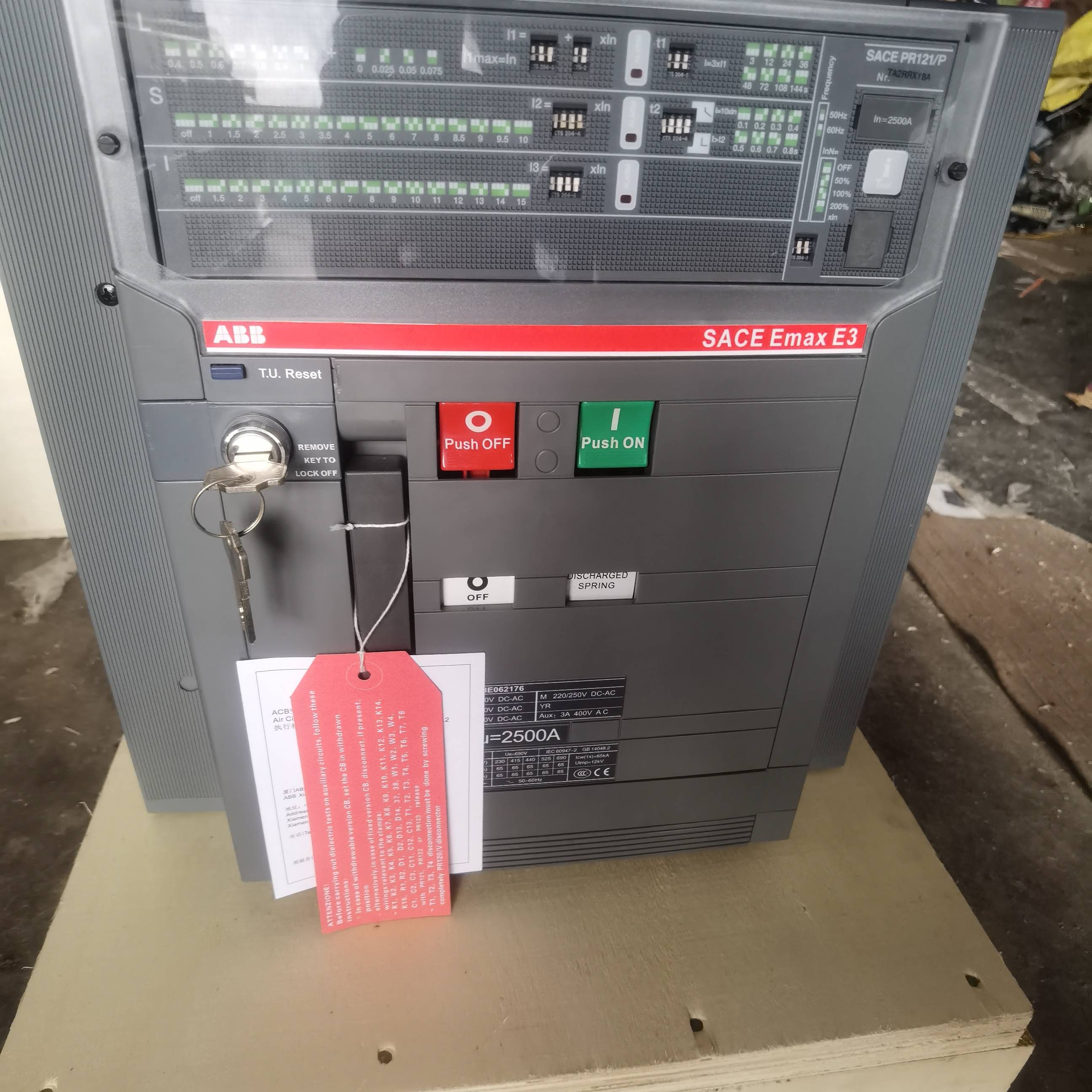 配件ABB框架断路器E3N25 PR121P-LSI WHR 3P议价