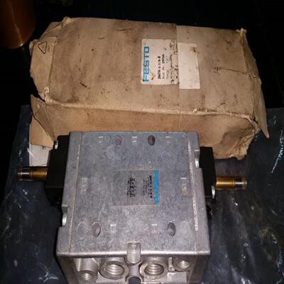 配件19700电磁阀JMFH-5-38-B包装旧烂议价议价