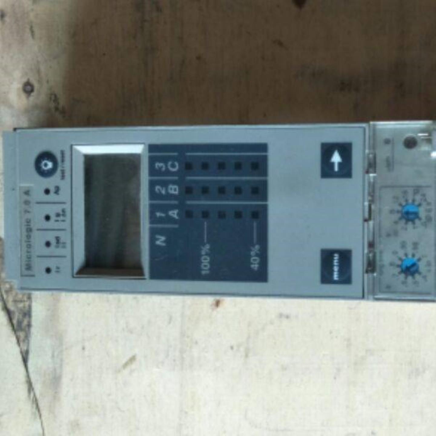 配件施耐德框架断路器控制单元Mirologic70A议价