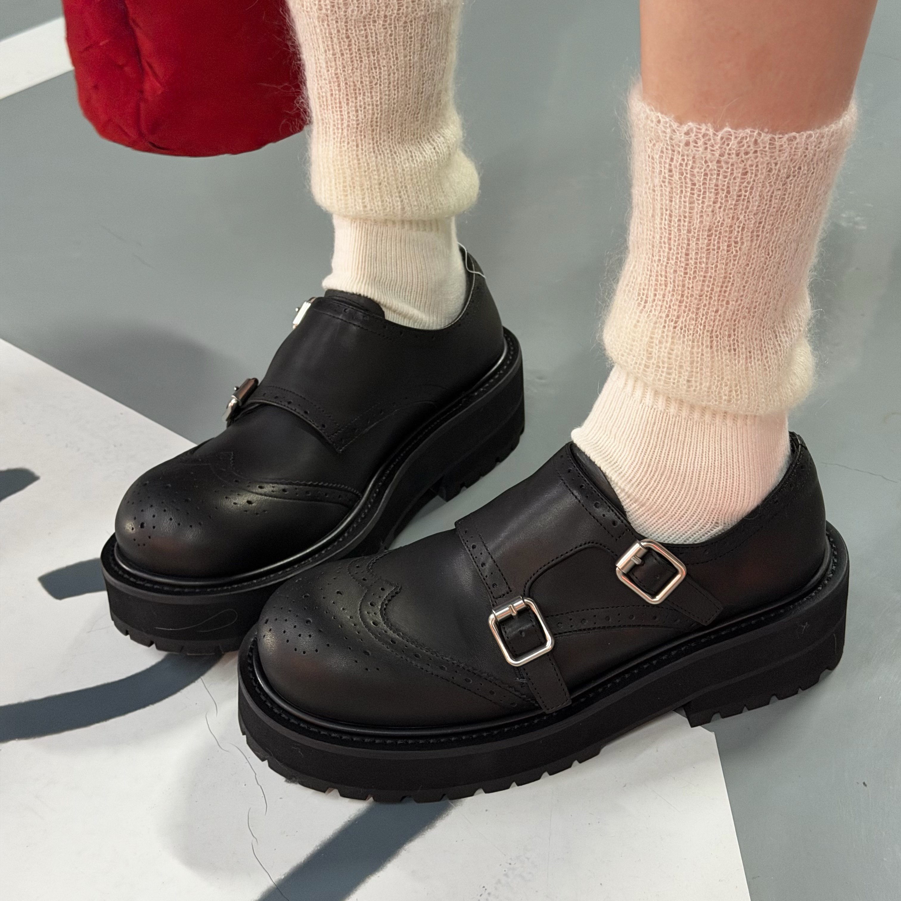 诗歌兰新款真皮英伦厚底乐福鞋