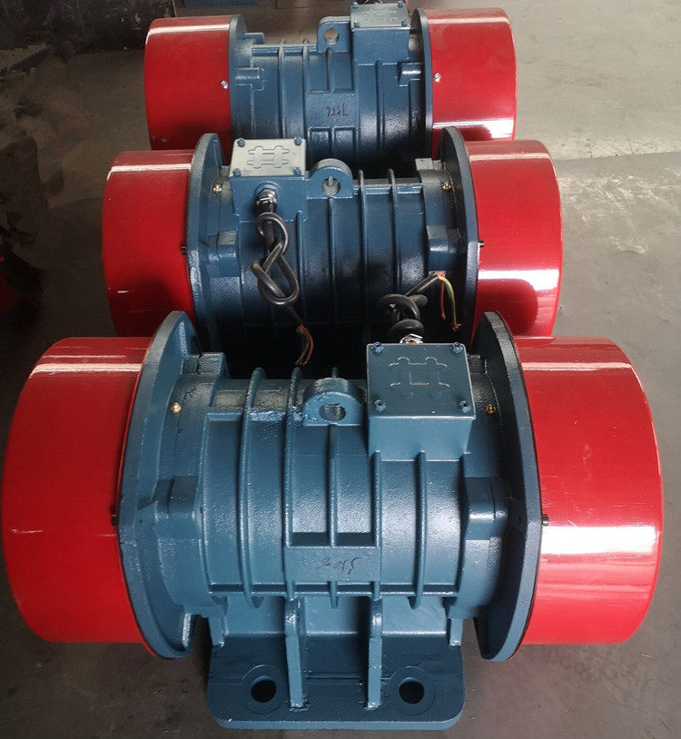 yzu-25-4a振动电机 新乡宏达三相异步振动电机