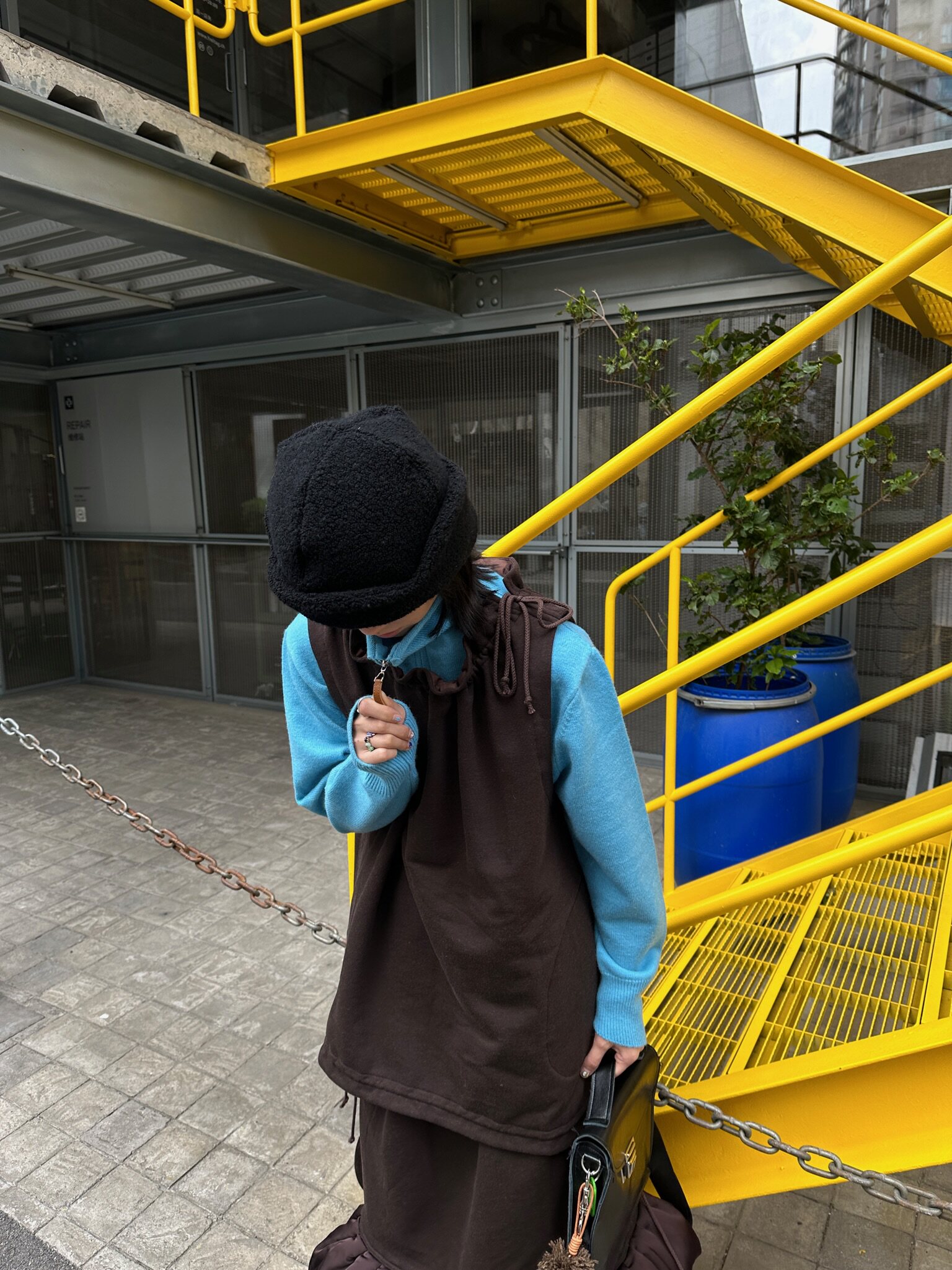 Sleeveless Fleece Vest with Velvet Hem & Drawstring - Taobao product photo 3