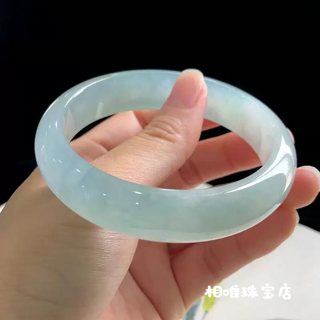冰糯种玉手镯女款缅甸冰种处理翡翠手镯女款老坑阳绿油青玉镯子
