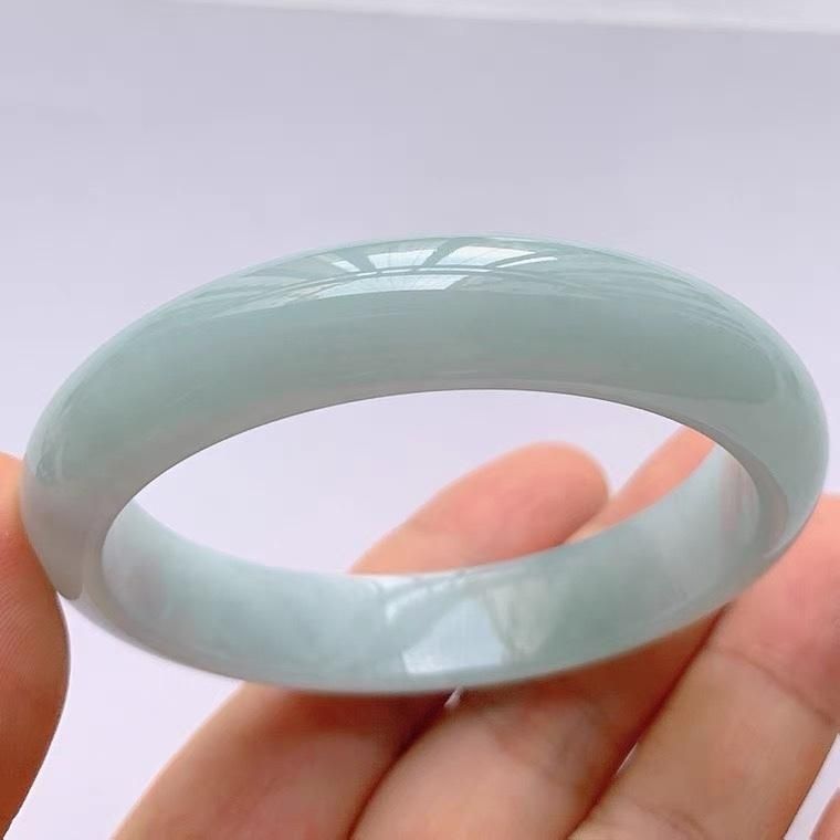 【带证】冰糯种翡翠手镯单色缅甸老坑飘绿圆镯女士玉石水润细腻白