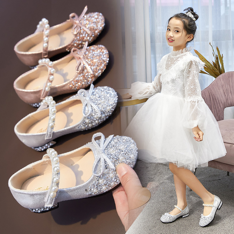 洋气公主鞋宝宝春款软底水晶鞋