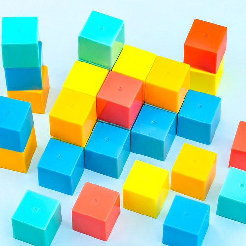 学纷彩色正方体小方块模型