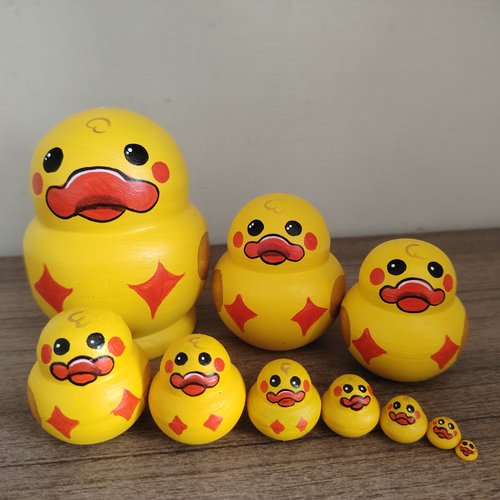 俄罗斯套娃木制小肚10层卡通人物小黄鸭儿童玩具工艺品摆件限量版