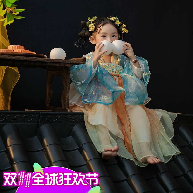 一袭汉服惊艳时光古韵自来