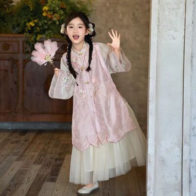 一袭汉服惊艳时光古韵自来