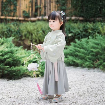 商场在售358元高端汉服