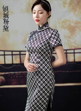 年轻款改良旗袍真丝倾城粉黛