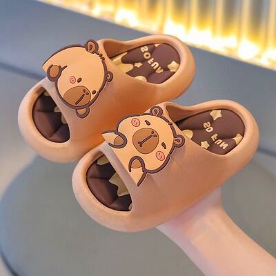 儿童凉拖鞋踩屎感女童夏季卡通可爱防滑室内洗澡软底拖鞋卡皮巴拉