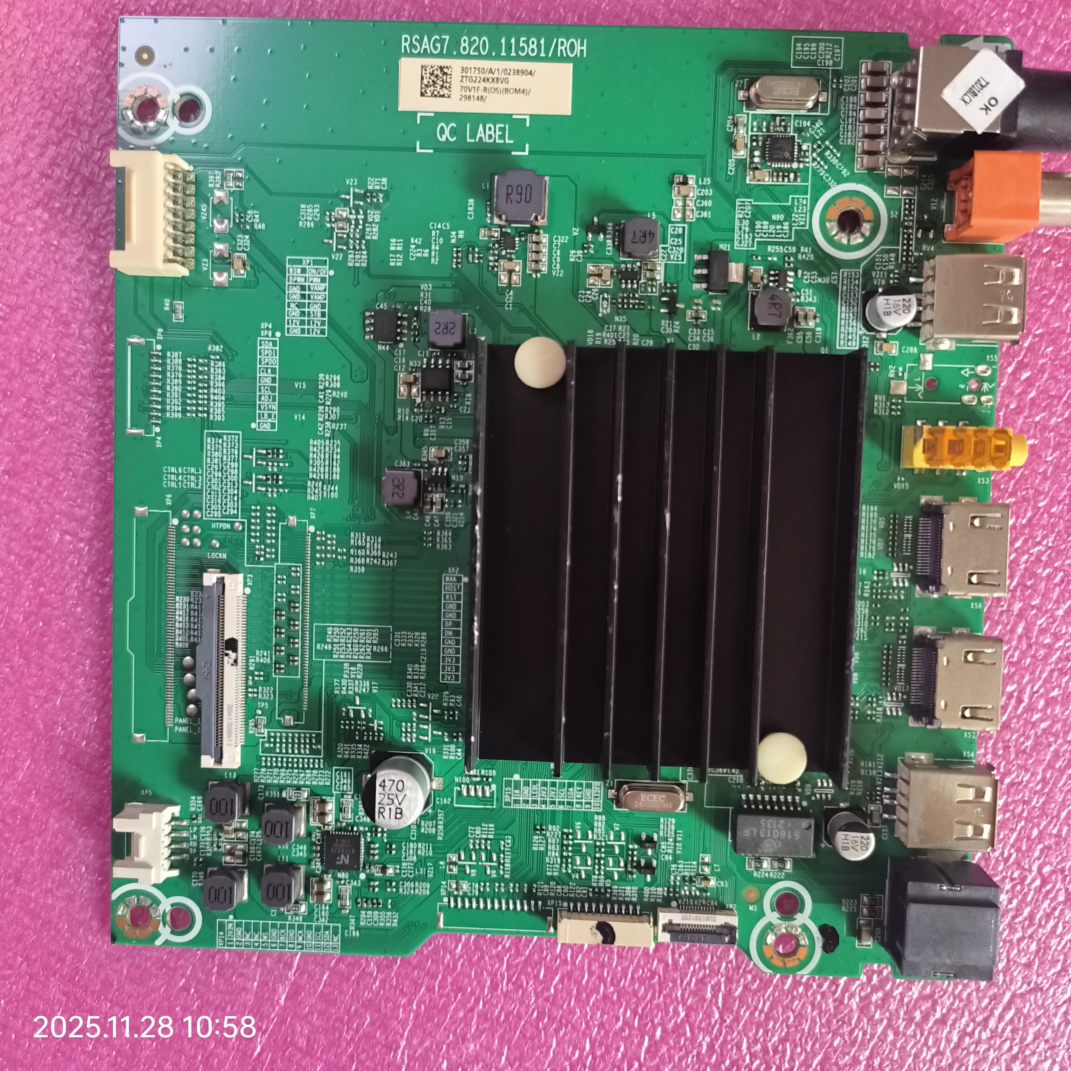 海信70V1F-R/298148/301750主板RSAG7.820.11581屏HD700Y1U41-L1