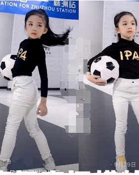 训练服女童形体露肚脐少儿模特