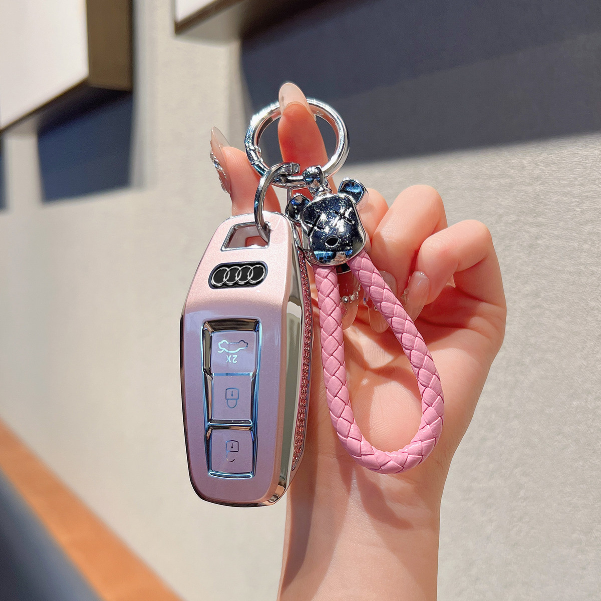 适用2026新款奥迪A5L钥匙套Q6Le-tron专用车A6Le-tron镶钻壳女扣