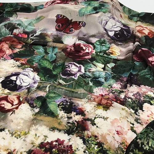 1米羊绒蕾丝边方巾-无人区的玫瑰  95cm丝巾