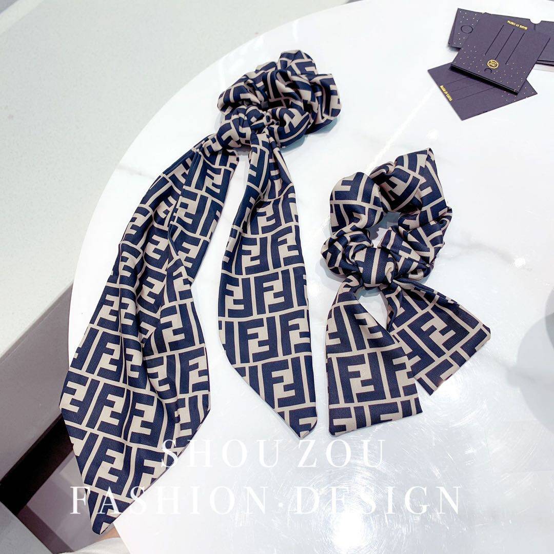 新款欧美肠圈飘带长款中古老花字母发圈高级布艺头绳网红逛街头饰