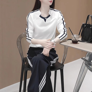 春装 潮 女2025年新款 轻奢高级感极简风白色宽松圆领卫衣两件套女装