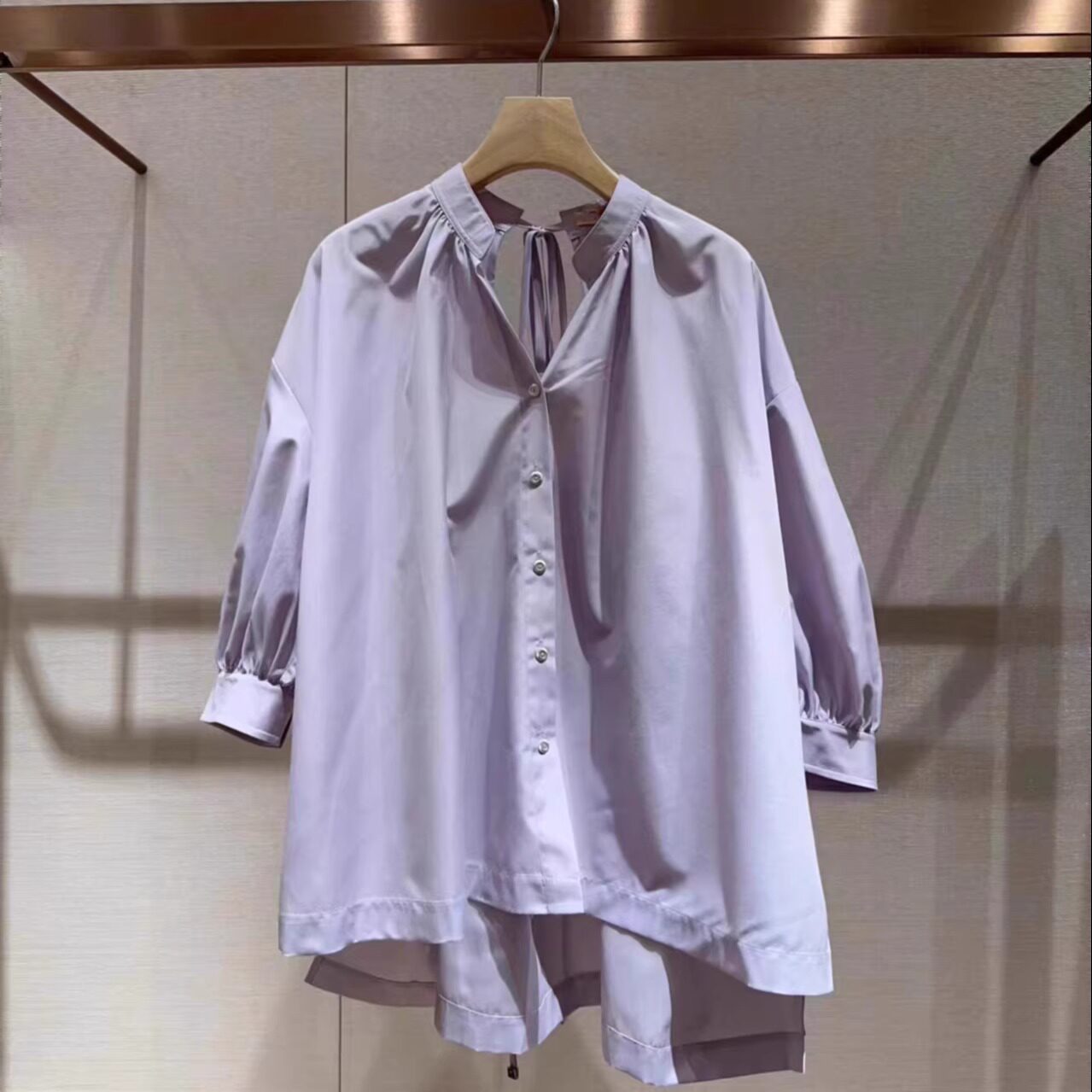 JR 专柜正品2026春季新款设计感V领灯笼袖长款衬衫上衣女Q106403E