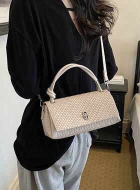 精致编织纹手提法棍包锁扣装饰可斜挎小众气质女士迷你通勤小包