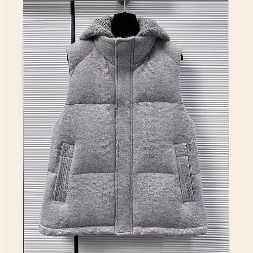 专柜撤回2025秋冬时尚独特设计感韩系别致灰色连帽棉衣马甲外套女