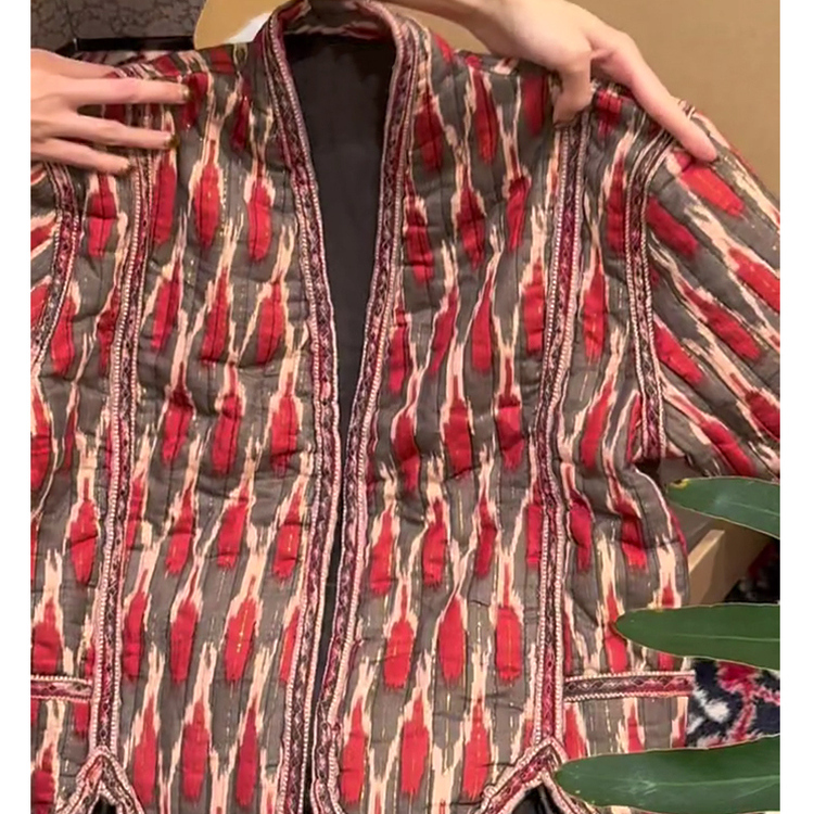 外贸撤回轻熟上衣女款2025新款爆款高级感气质复古别致红色外套