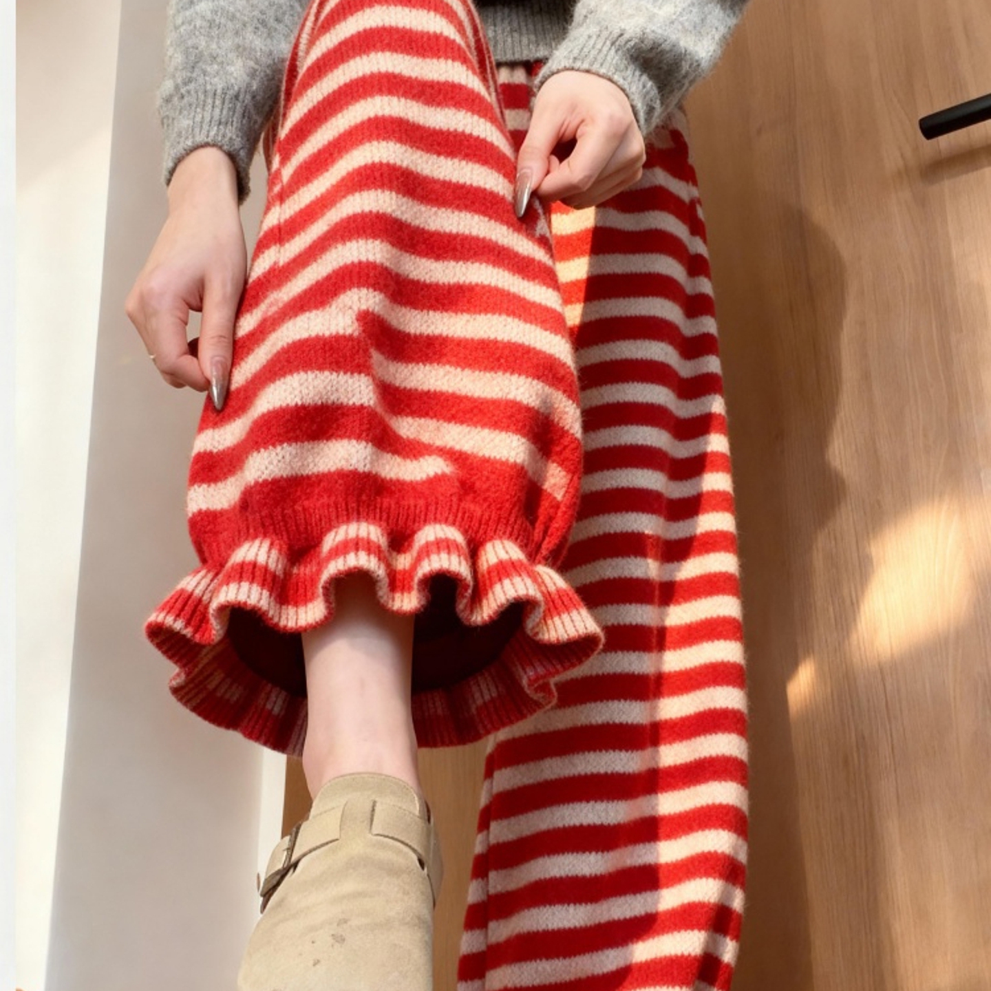 外贸撤回红色条纹针织阔腿裤宽松慵懒风女软糯灯笼裤子木耳边休闲