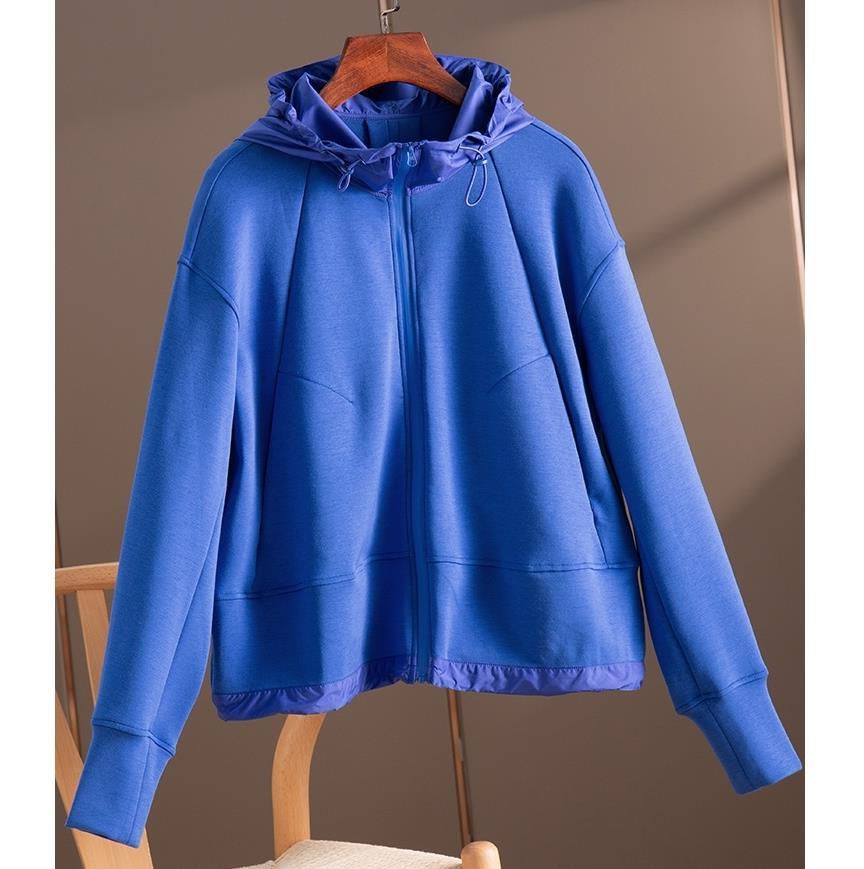 意国正蓝足够美！好穿高品帽卫衣