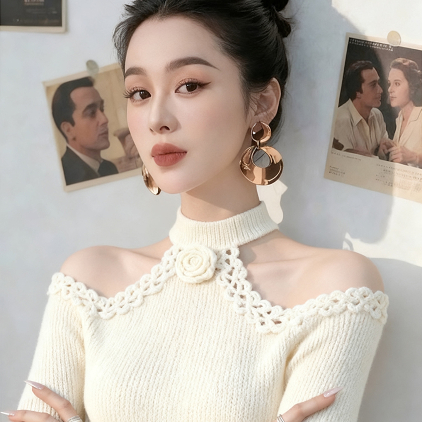 外贸撤回漂亮早秋上衣气质高级感小香风挂脖露肩白色针织衫毛衣