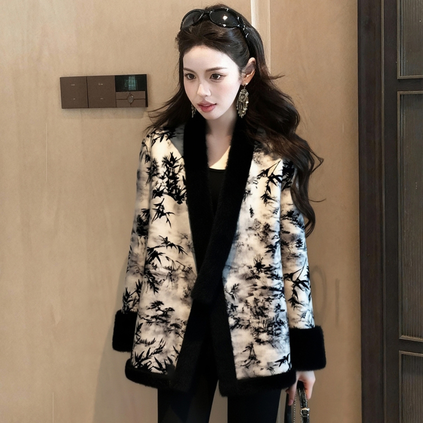 外贸撤回冬季棉服女款巨好看加绒加厚新中式国风毛边拼接黑色外套