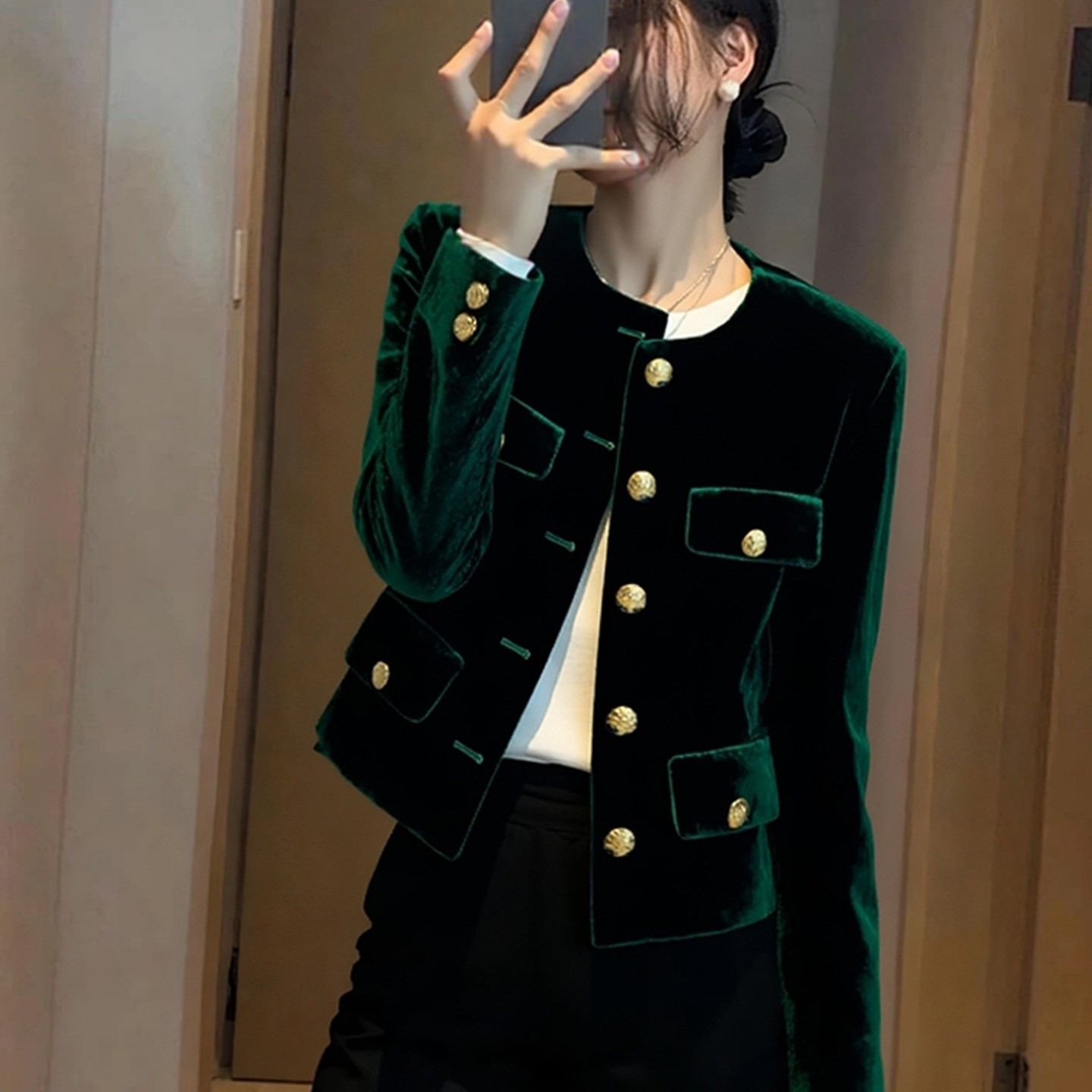 外贸撤回绿色丝绒短外套女高端大气上档次时髦洋气独特超好看上衣,女装/女士精品,短外套,淘宝优惠券,粉丝福利购,淘宝优惠卷