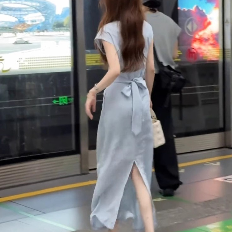 专柜撤回蓝色掐腰连衣裙夏女2025新款法式轻熟巨好看的裙子高级感