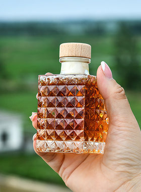 便携式白酒瓶密封精致迷你酒壶
