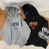 胡大牙童装 2022春新品 男童卫衣男女宝宝1988连帽印花字母卫衣潮