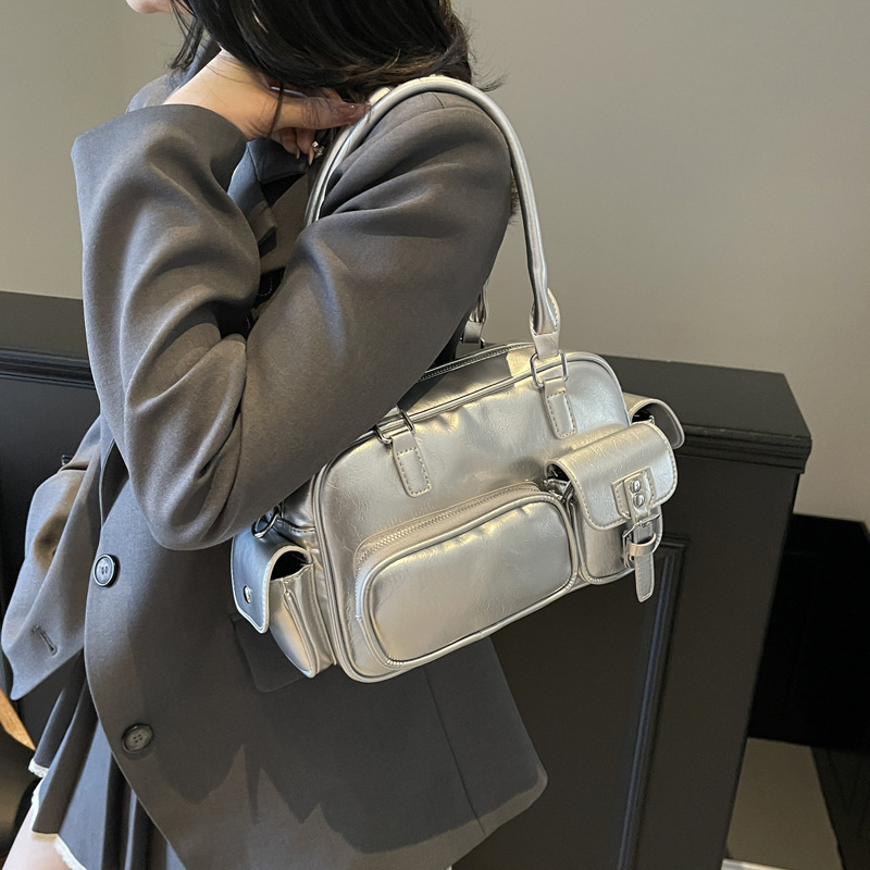 复古简约手提包女士通勤包2025新款大容量枕头包简约单肩斜挎包