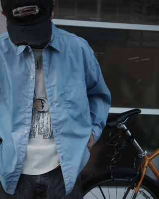 春夏新款颜料喷绘竖条纹廓形衬衫