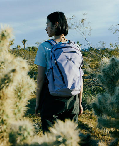 春夏新款BEAMS独占户外双肩背包