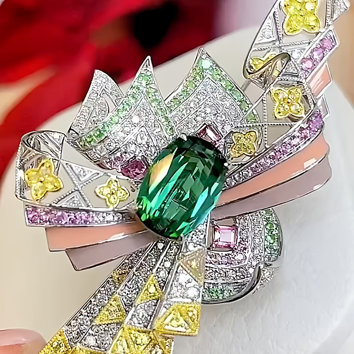 祖母绿赞比亚哥伦比亚木作斯里兰卡蓝宝石红宝石尖晶石橄榄石