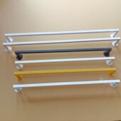 金色挂版 男女装 衣服简约 店展示架铁艺一字正挂上墙衣杆壁挂式 服装