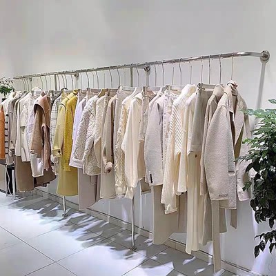 服装店展示架不锈钢拉丝银女装店货架专用架子墙上壁挂式陈列衣架